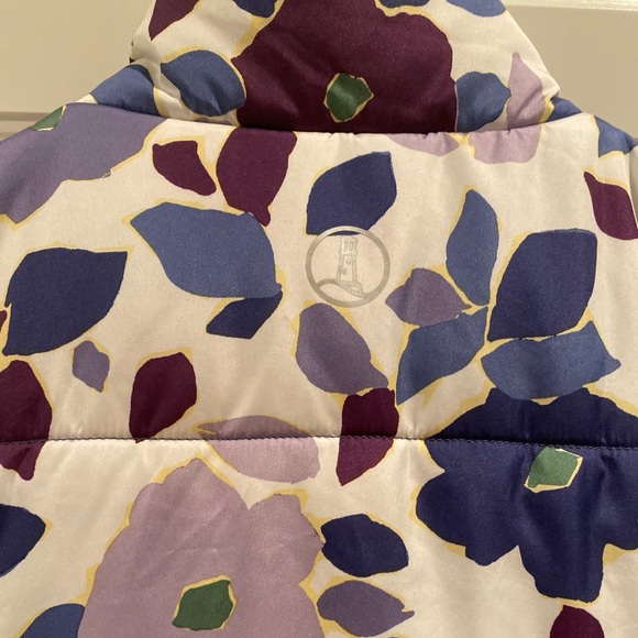 Lands’ End Girls Floral Vest Size M (10-12) - Picture 2 of 6